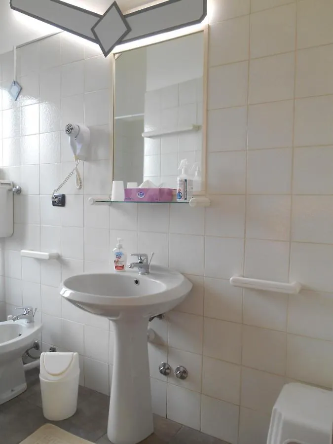 Le Rose Malpensa Bed and Breakfast Busto Arsizio Italia
